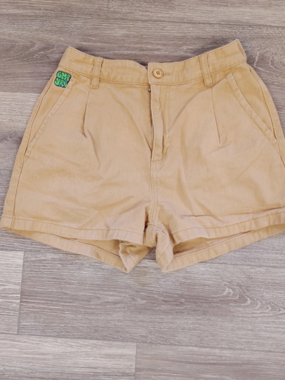 Empyre High-Waist Tan Women’s Shorts with Front Pleats Small